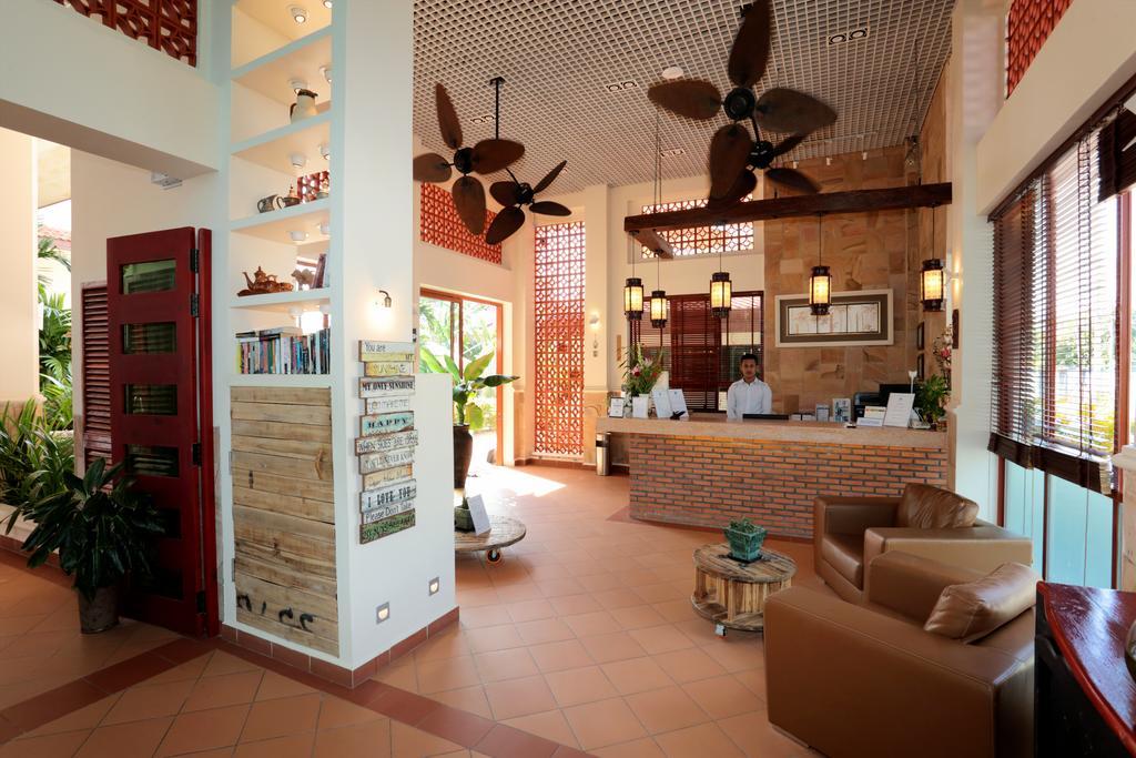 Deluxx Boutique Hotel Sihanoukville Exterior photo