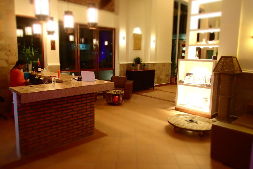 Deluxx Boutique Hotel Sihanoukville Exterior photo